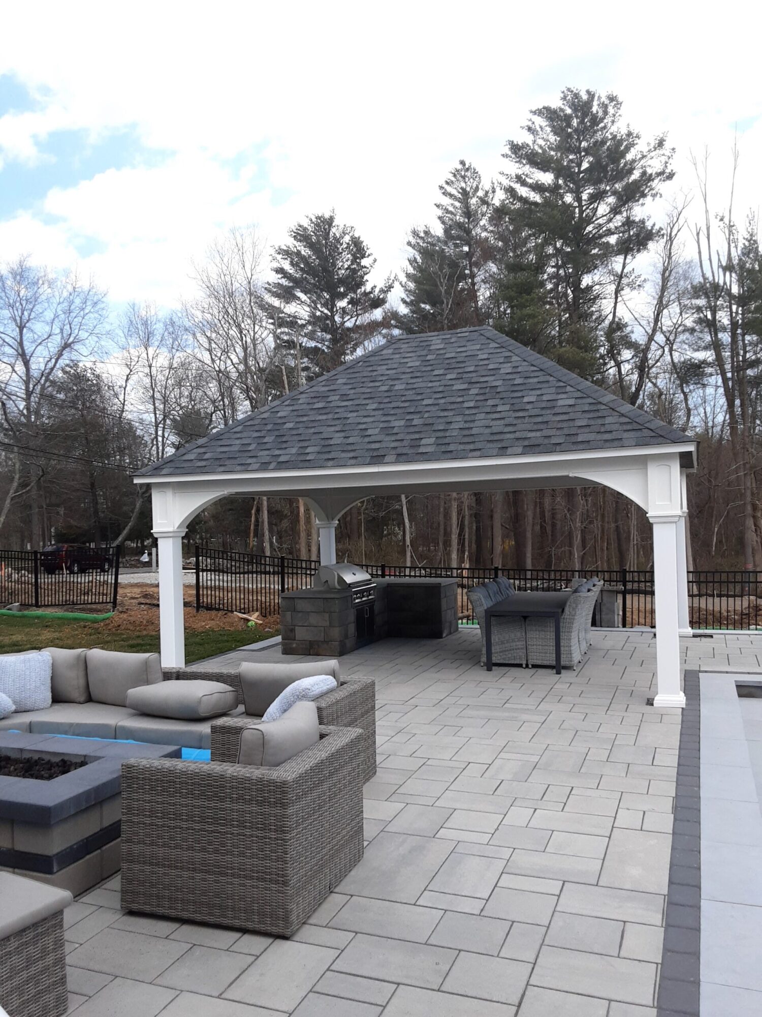 Building custom outdoor structures in PA, MD, NY & more